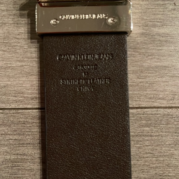 CALVIN KLEIN JEANS Reversible Belt Dark Brown and Black. Size Medium - Picture 5 of 10